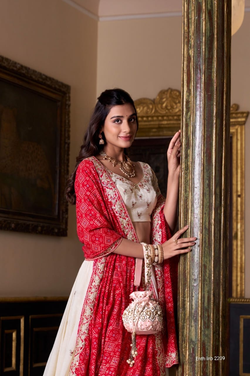 Aparna Lehenga
