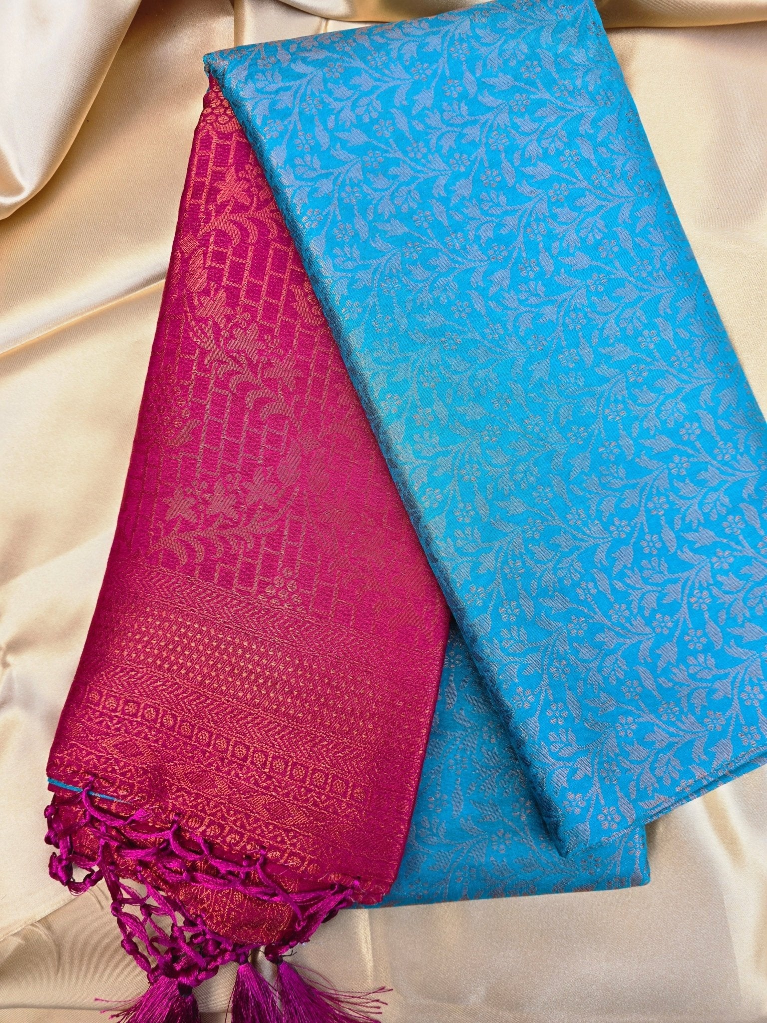 Yukti Saree
