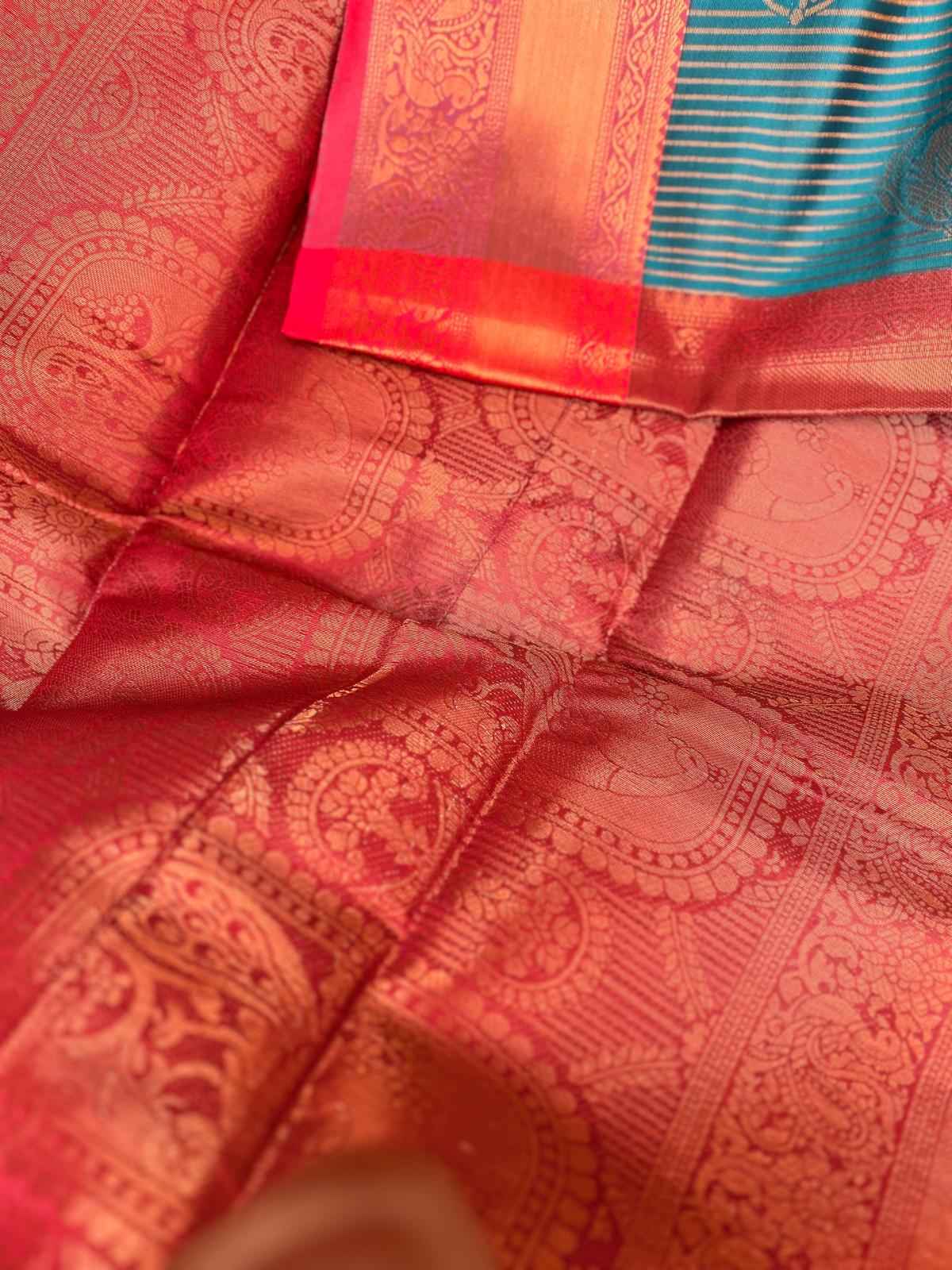 Harini Saree