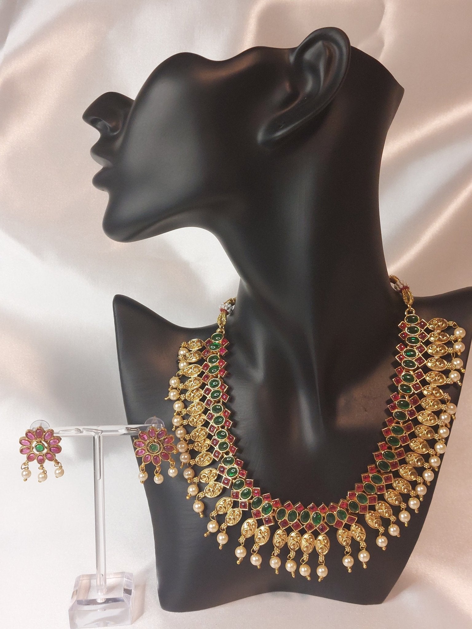 Dark Slate Gray Necklace set 04