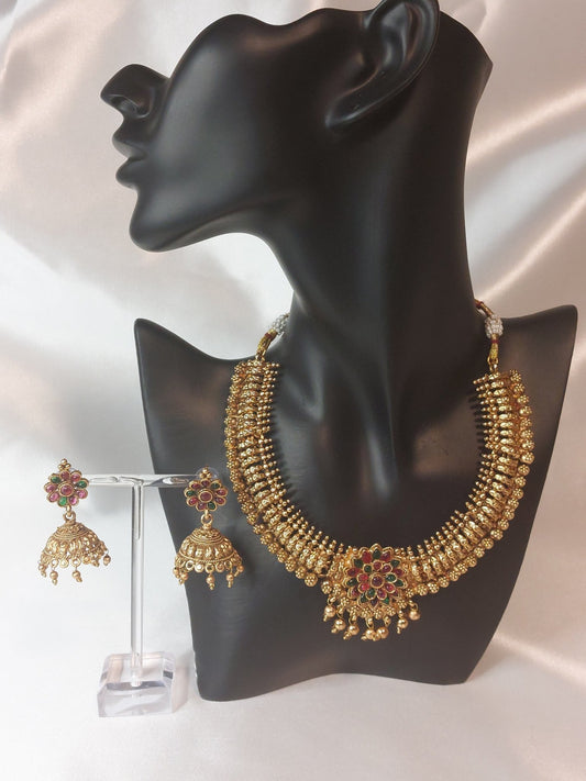 Light Gray Necklace set 06