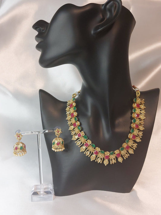 Light Gray Necklace set 14