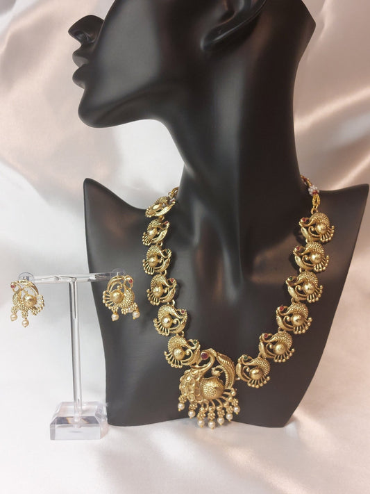 Light Gray Necklace set 15