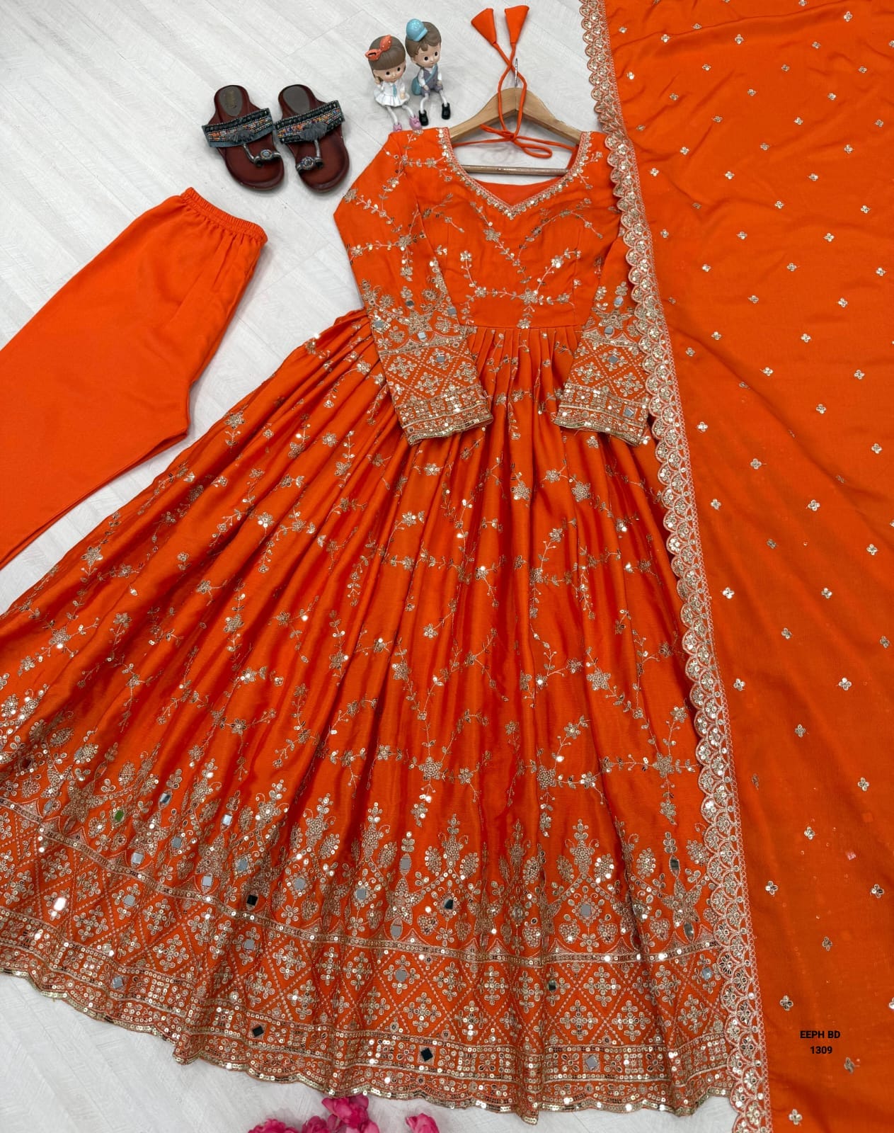 Anaya Salwar