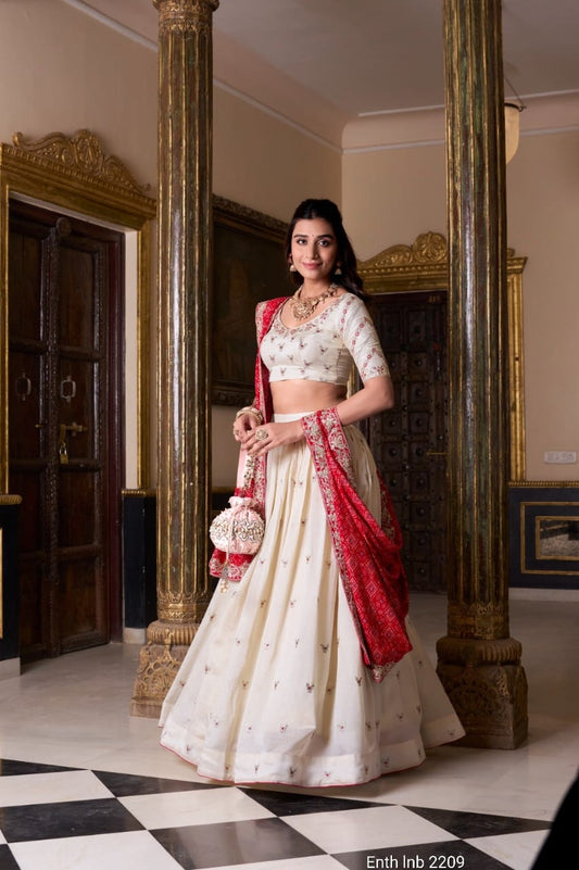 Aparna Lehenga