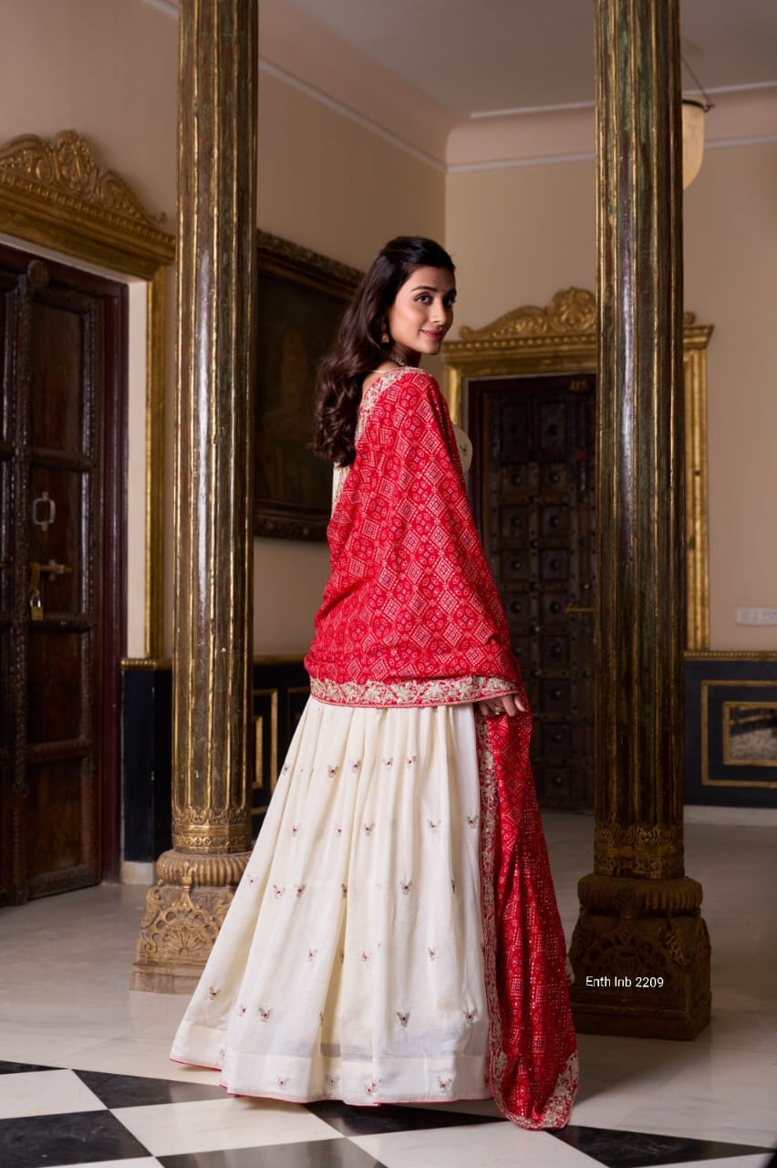Aparna Lehenga