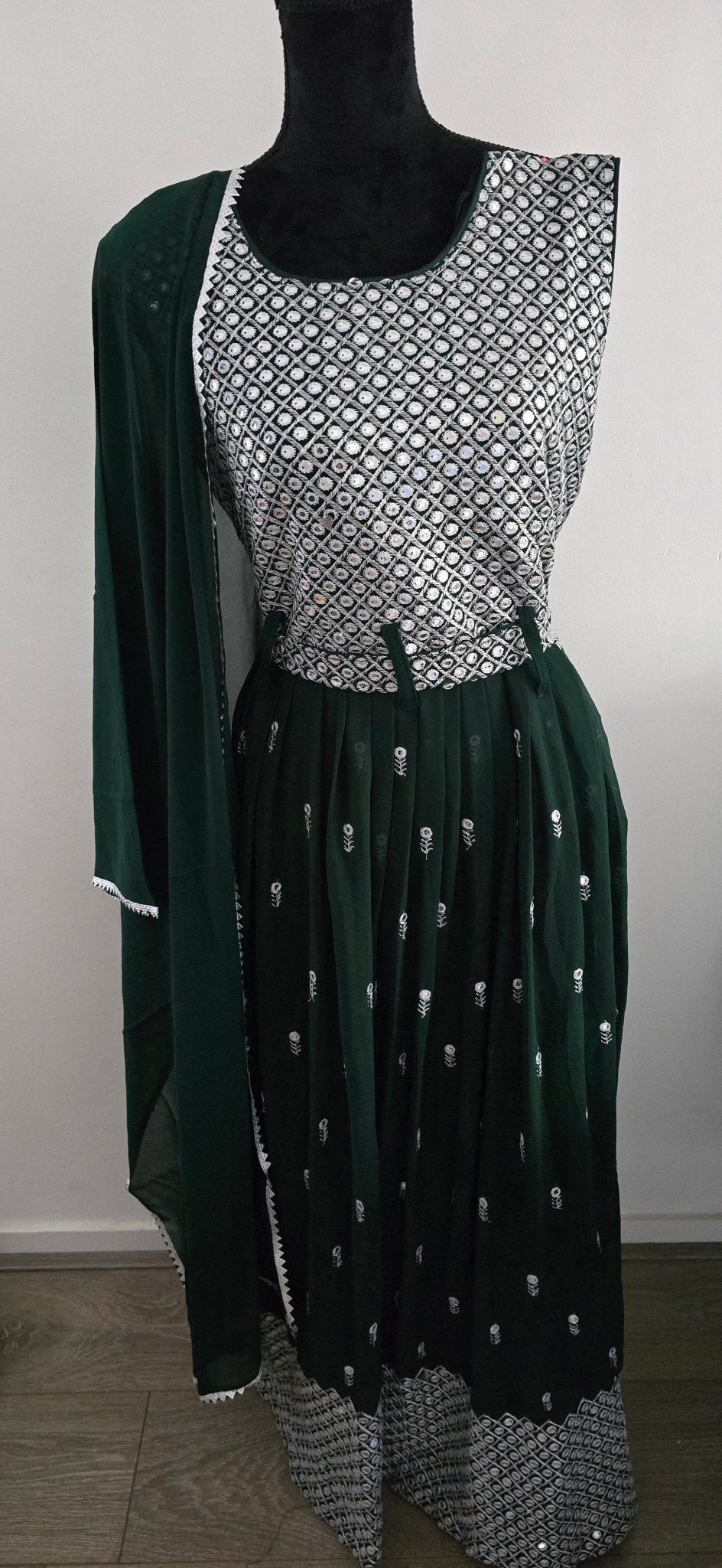 Gray Salwar